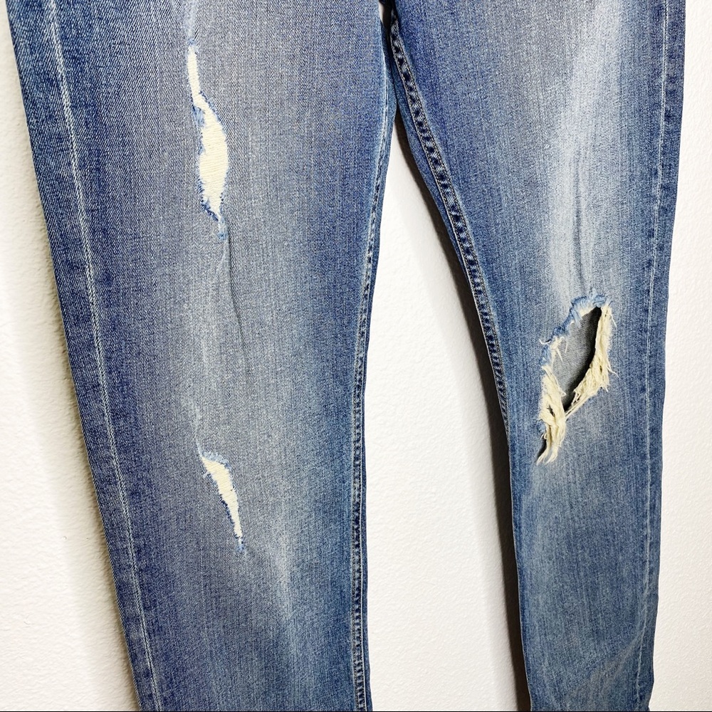 NWOT 7 For All Mankind Slimmy Distressed Jeans - Picture 3 of 5